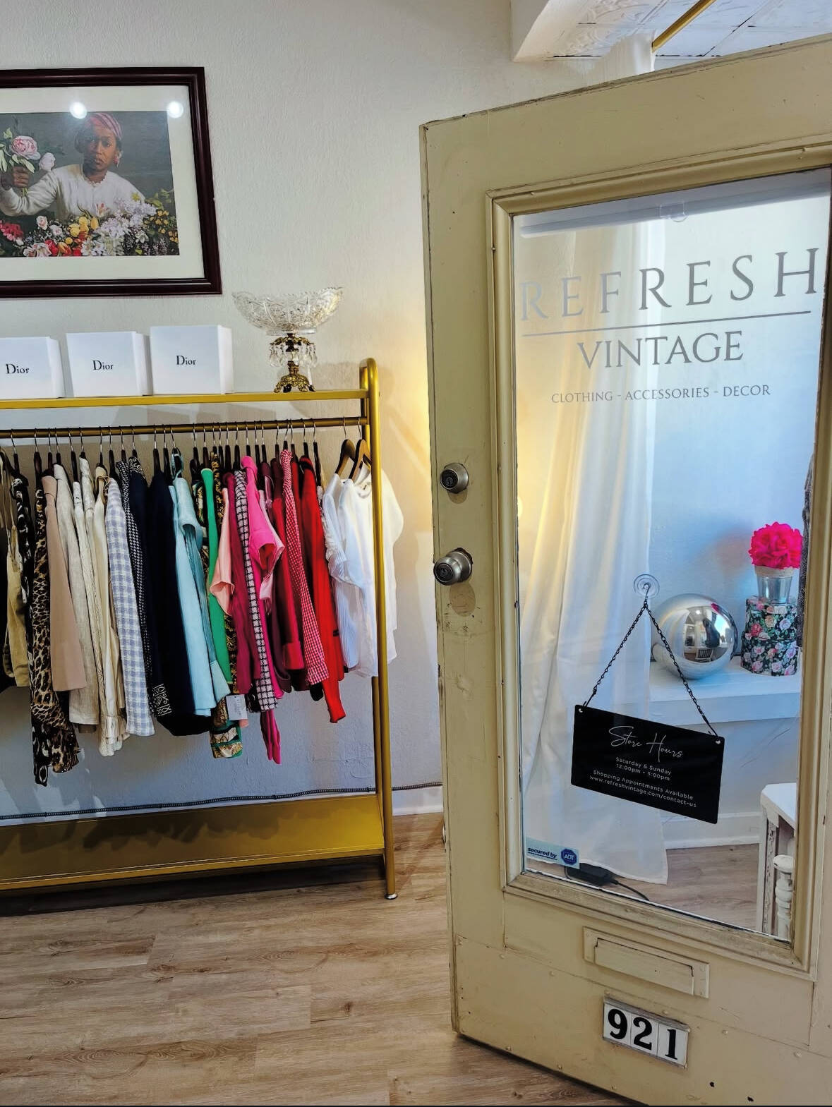 Home Page: Curated Vintage Clothing and Home Dcor in Milwaukee. | Refresh  Vintage